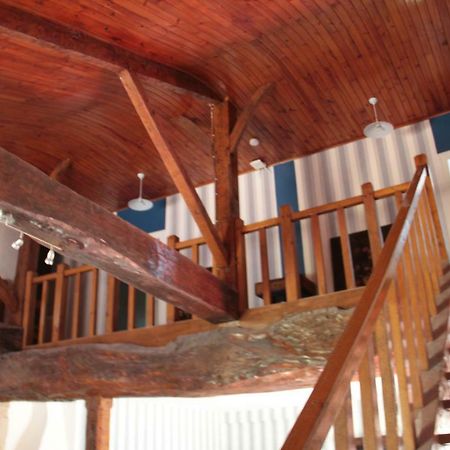 ホテルLe Logis De La Foret Sainte-Verge エクステリア 写真